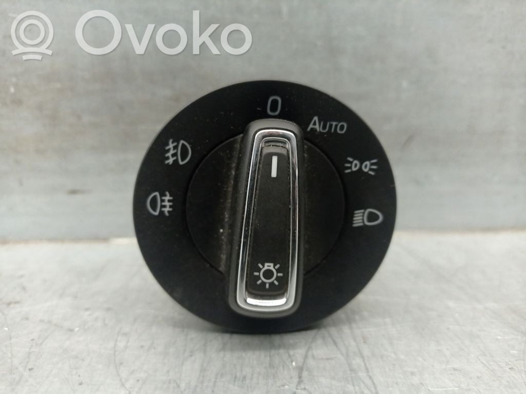 Skoda Rapid (NH) Interruptor de control del panel de luces 