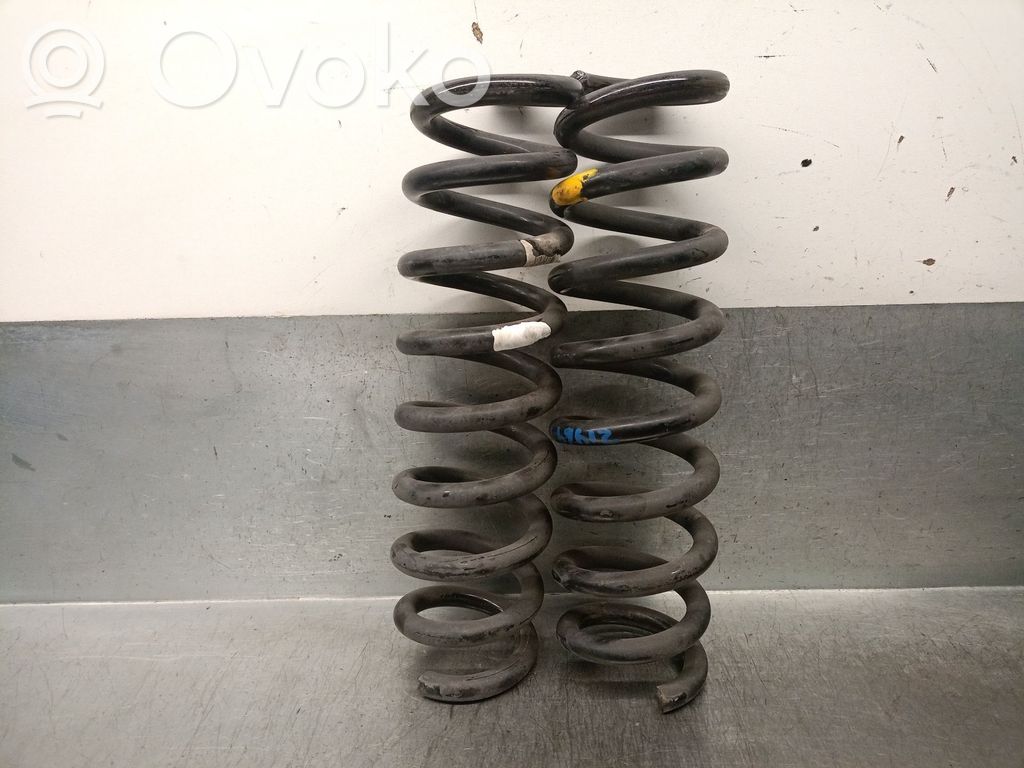 Front coil spring   31336851715,31336851715