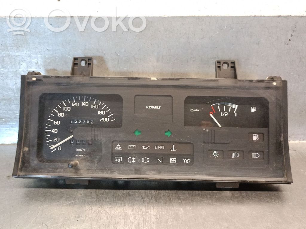 Renault Clio I Speedometer (instrument cluster) 