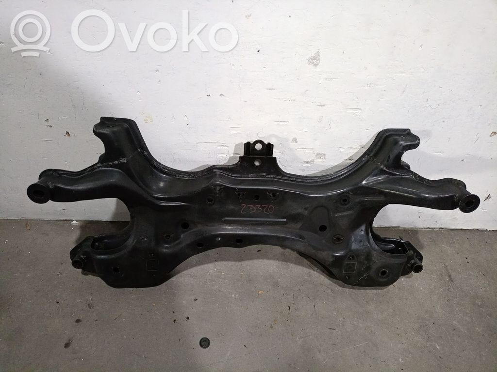 Toyota Corolla Verso E121 Rama pomocnicza przednia 