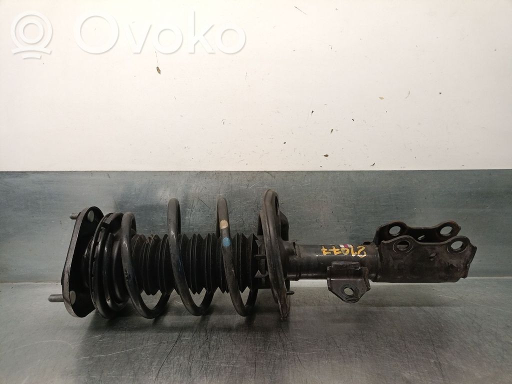 Toyota Auris E180 Etuiskunvaimennin kierrejousella 