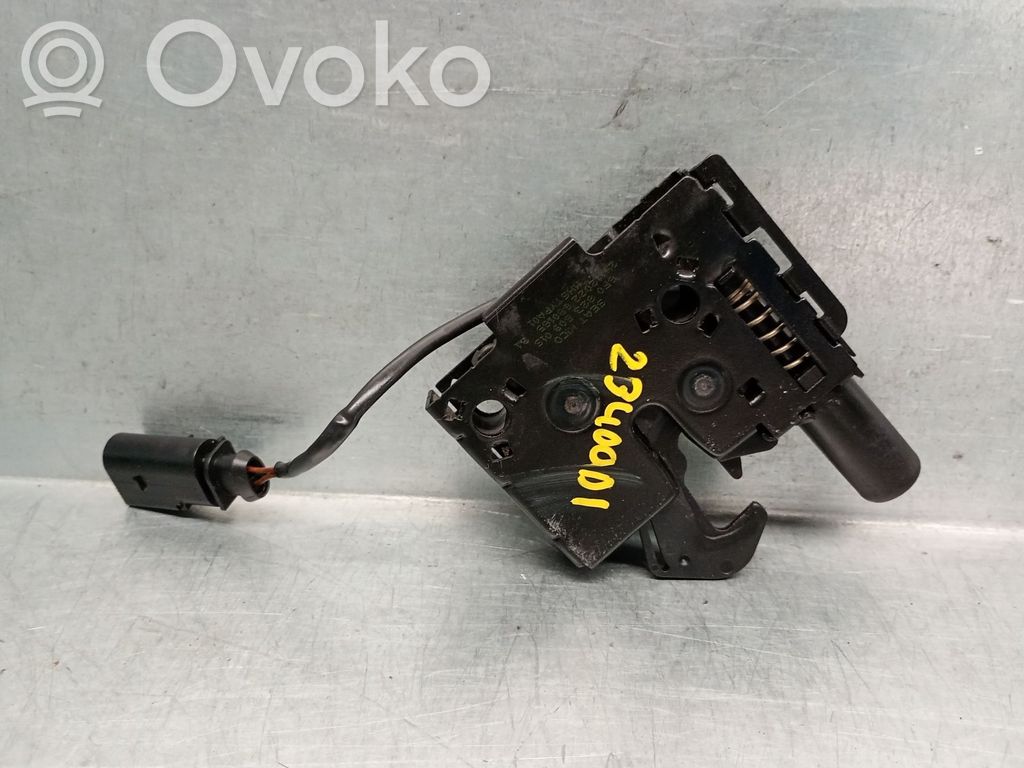 Seat Arona Tie down hook / loop 