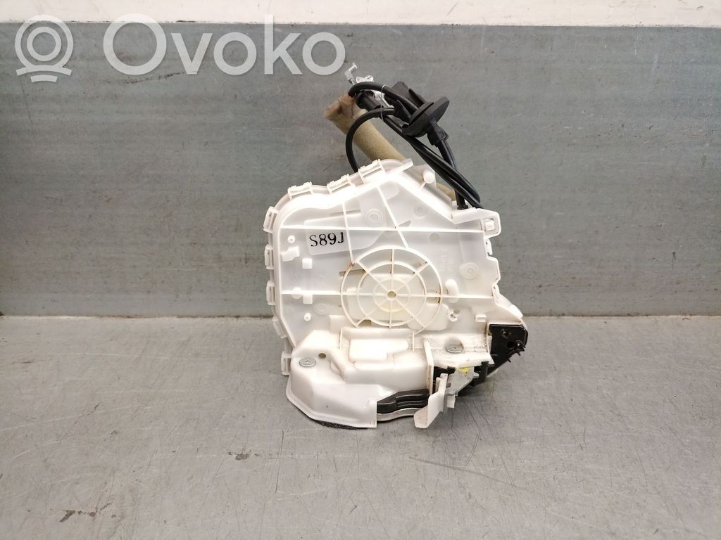 Mazda 3 Cerradura de puerta delantera 
