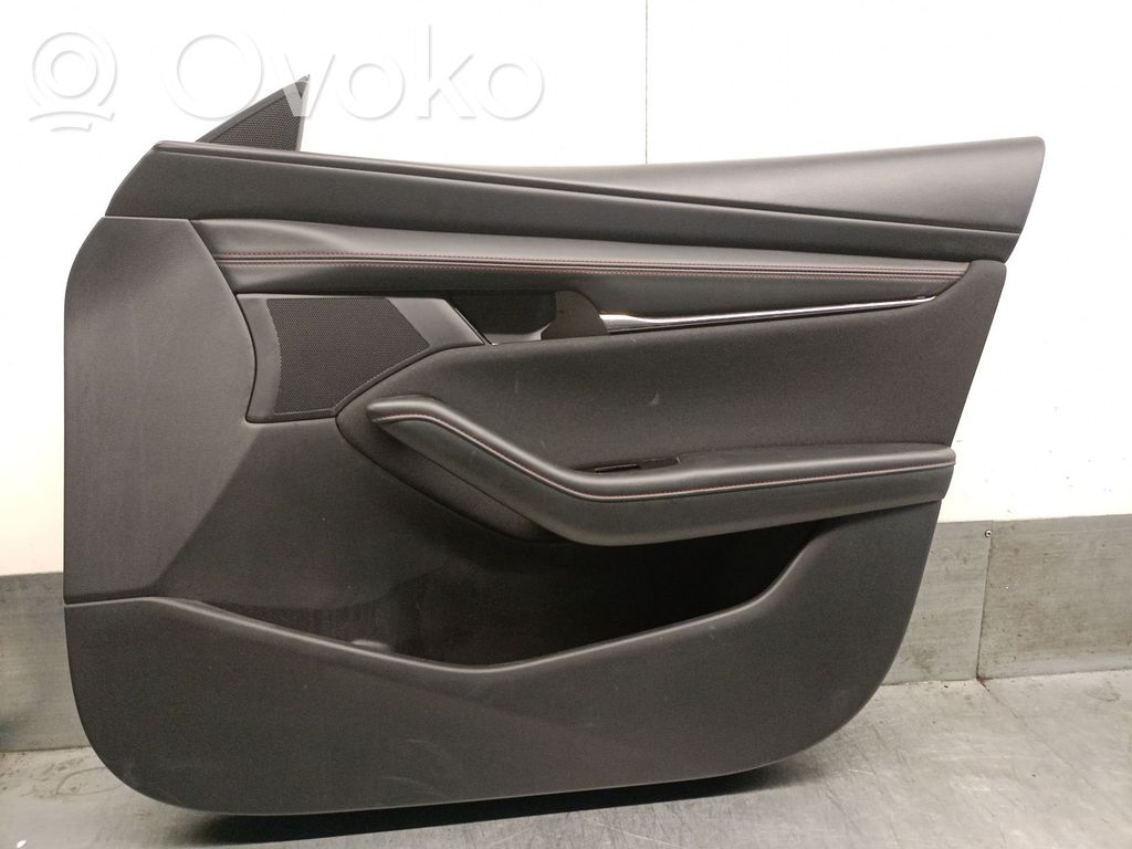 Mazda 3 Revestimiento de puerta delantera 