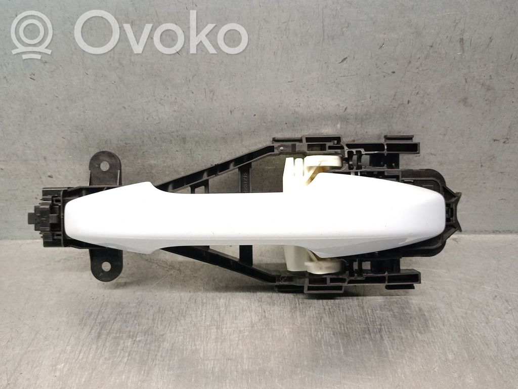 Volvo XC40 Manecilla externa puerta trasera 