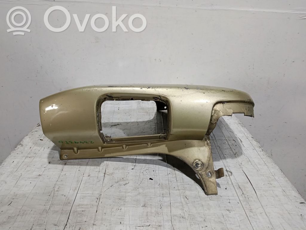 Opel Vivaro Takapuskurin kulmaosan verhoilu