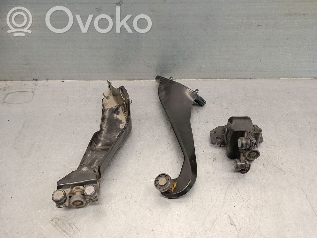 Peugeot Partner Guida/cerniera superiore del rullo del portellone scorrevole