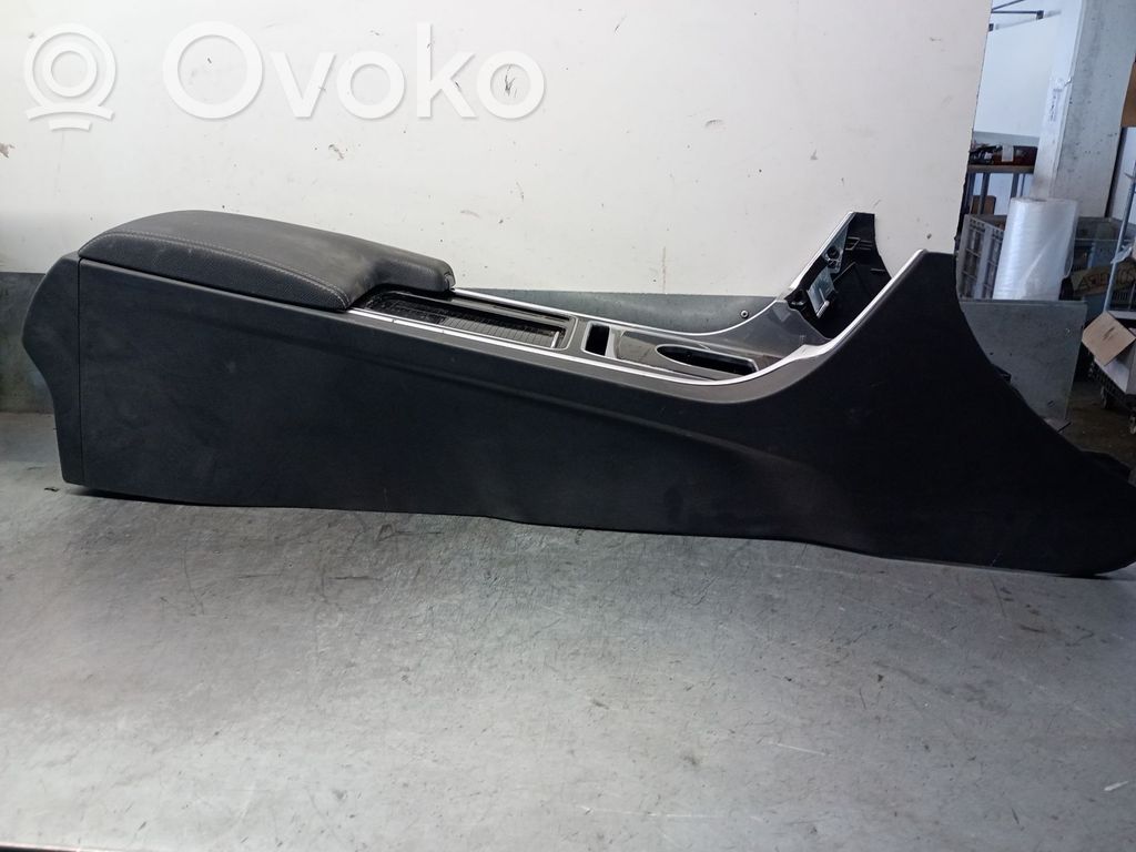 Jaguar XE Centrinė konsolė 