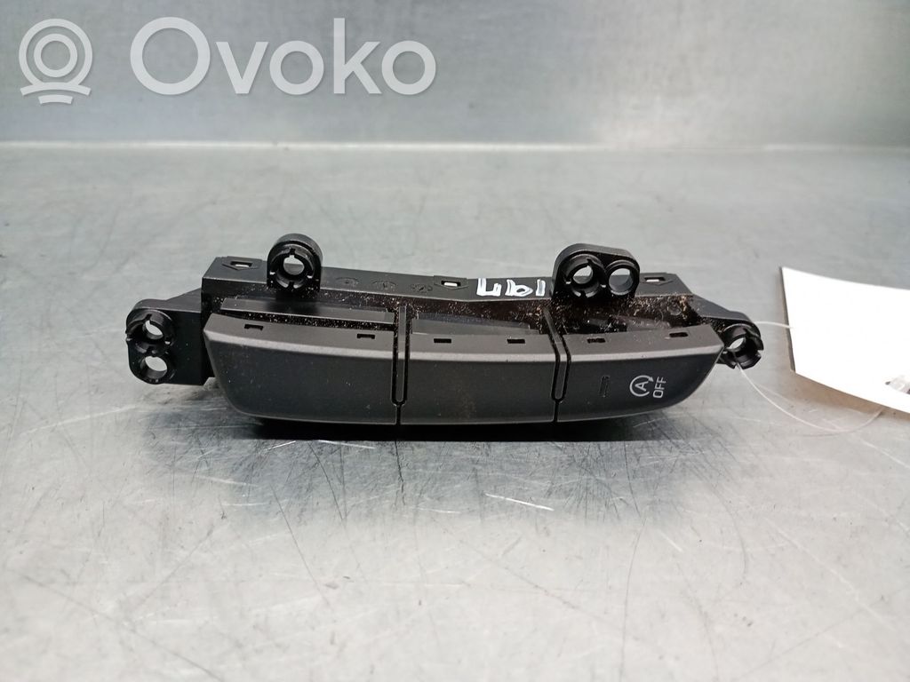Hyundai Kona I Interruptor de control multifunción 