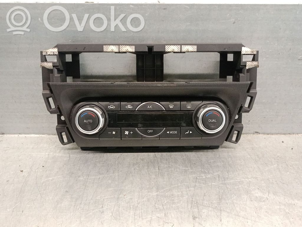 Mazda 3 III Climate control unit 