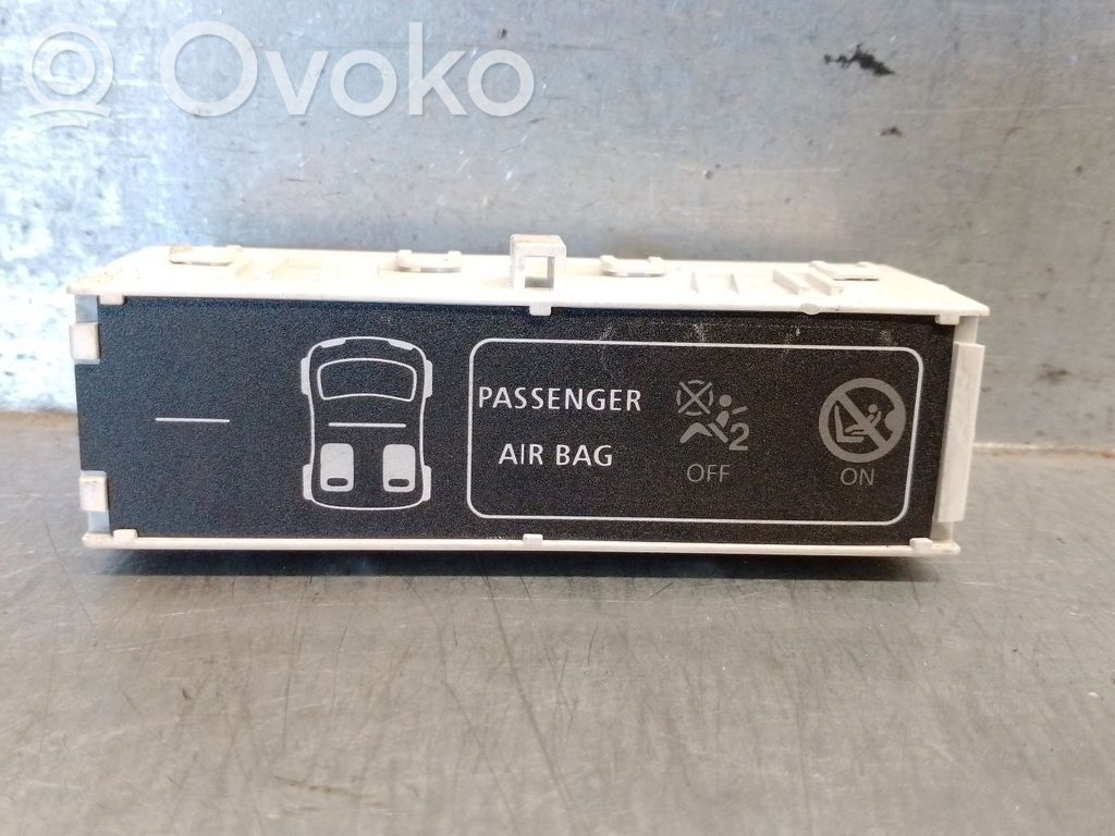 Przyciski multifunkcyjne   248A07726R,264709249R,JHNSONCONTROLS
