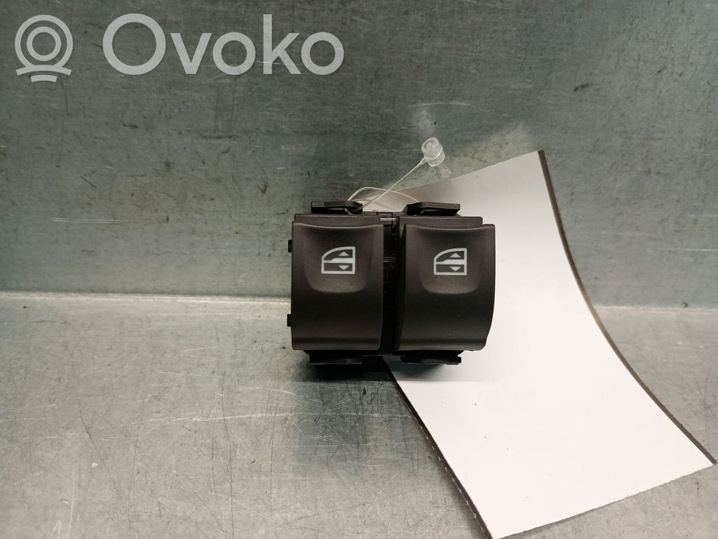 Smart ForFour II W453 Interrupteur commade lève-vitre