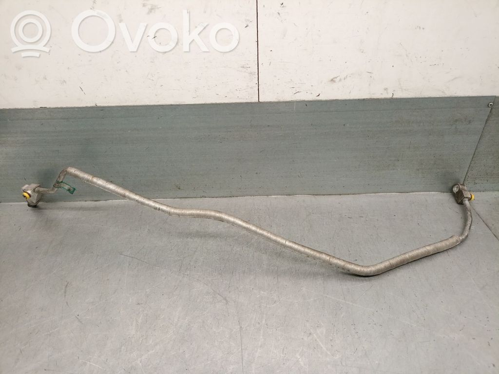 BMW X3 E83 Ilmastointilaitteen putki (A/C) 