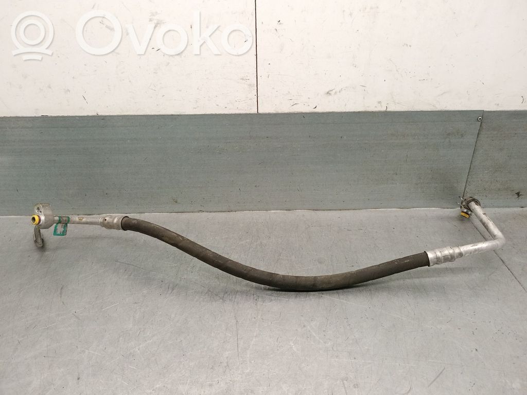 BMW X3 E83 Ilmastointilaitteen putki (A/C) 
