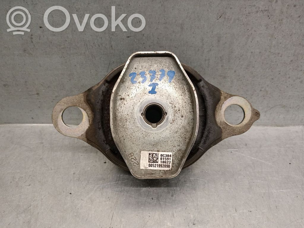 Fiat 500X Engine mount bracket 