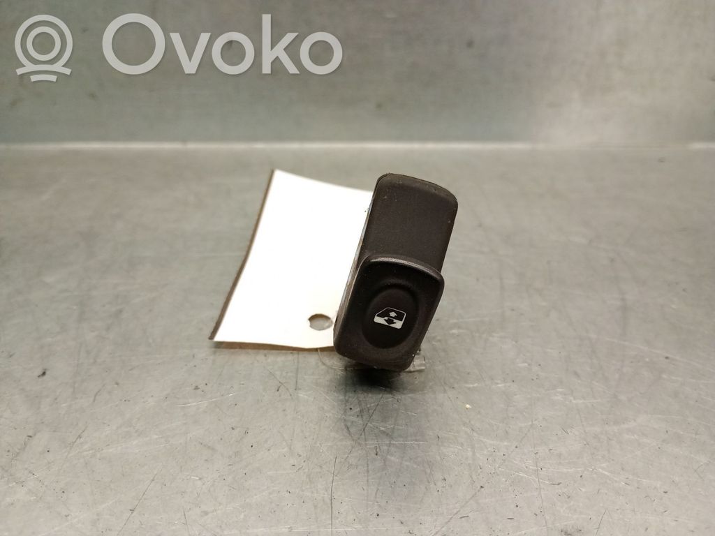 Renault Kangoo I Przyciski szyb 