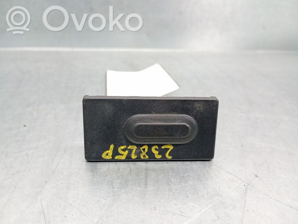 Mazda 3 III Takaoven ulkokahva 
