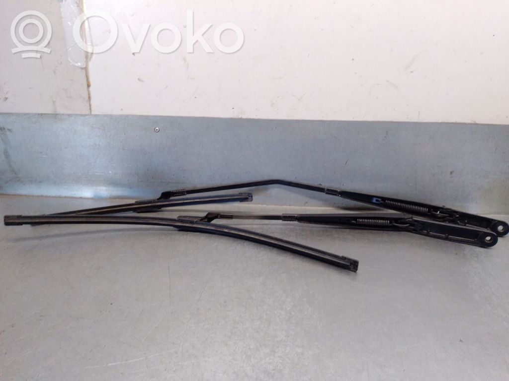 Wischerarm vorne   5FG955409,5FG955410,BOSCH