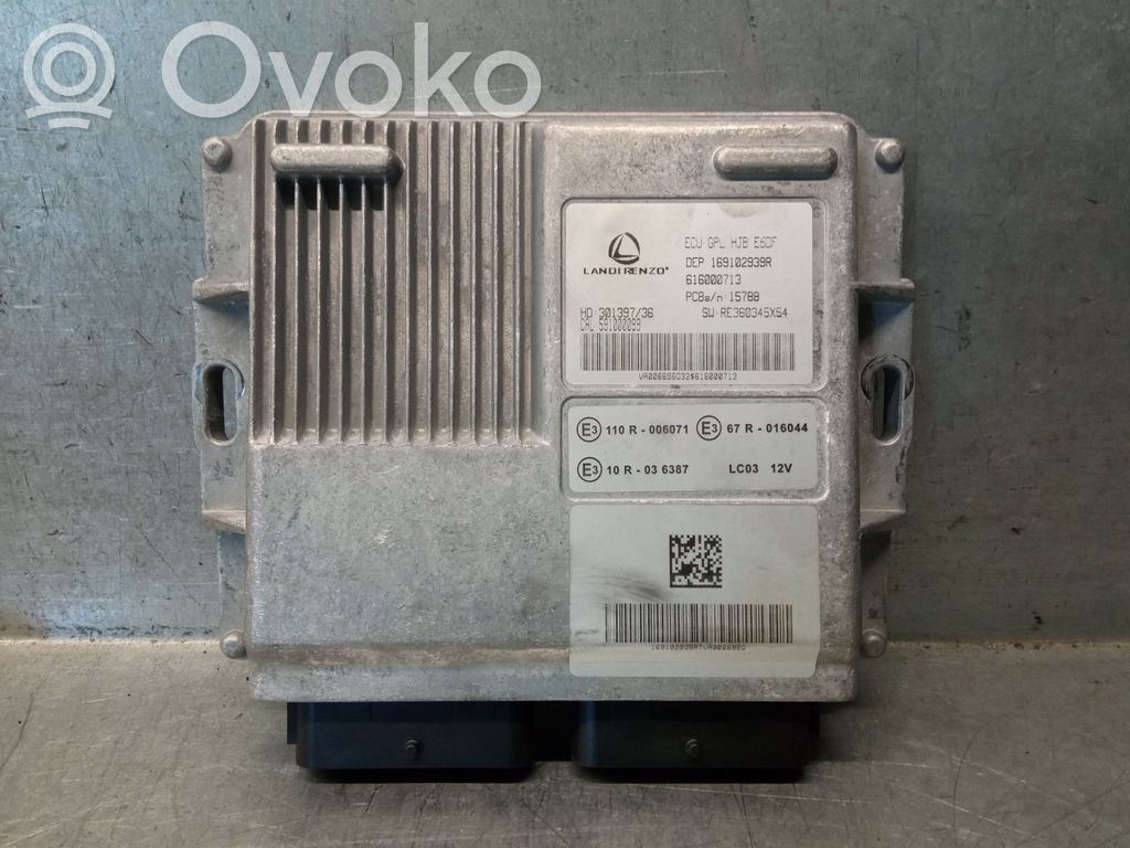 Renault Captur II Engine control unit/module 
