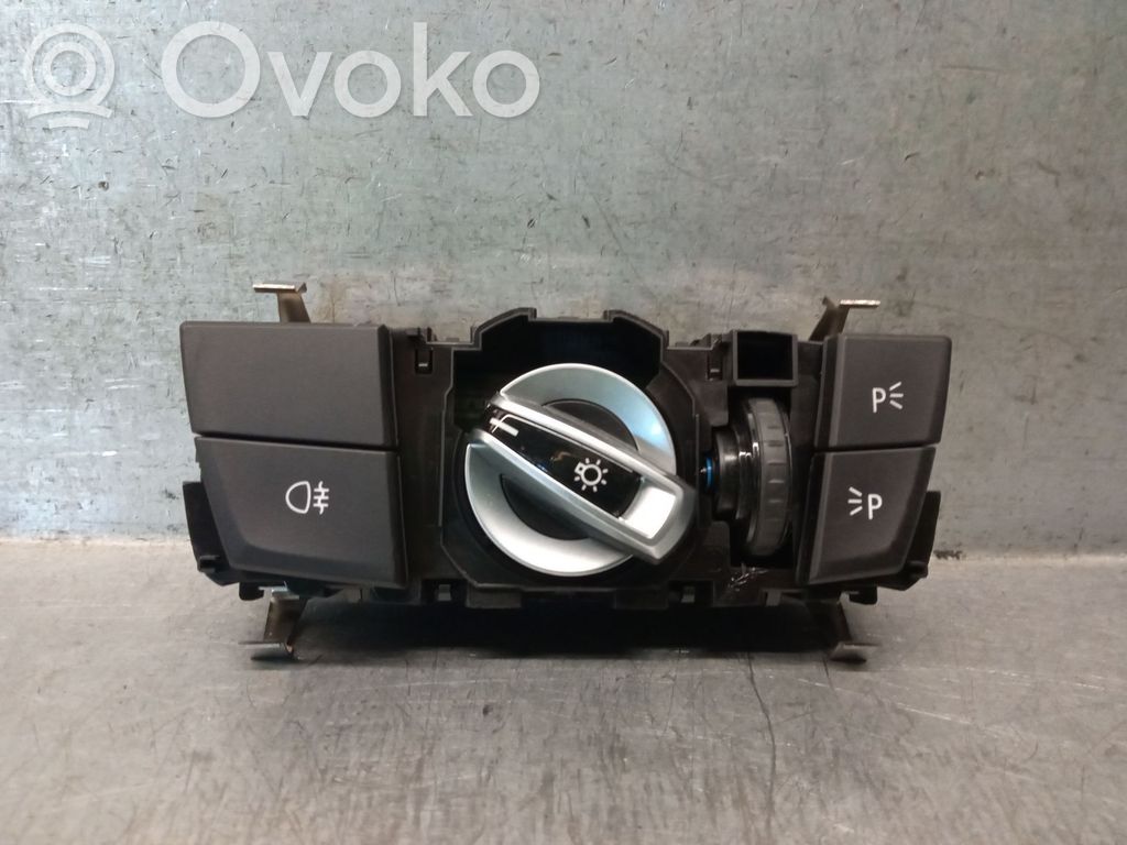 BMW X3 G01 Panel lighting control switch 