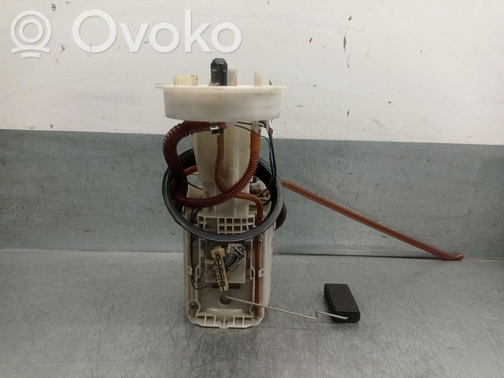 Audi A4 S4 B6 8E 8H Bomba interna de combustible 