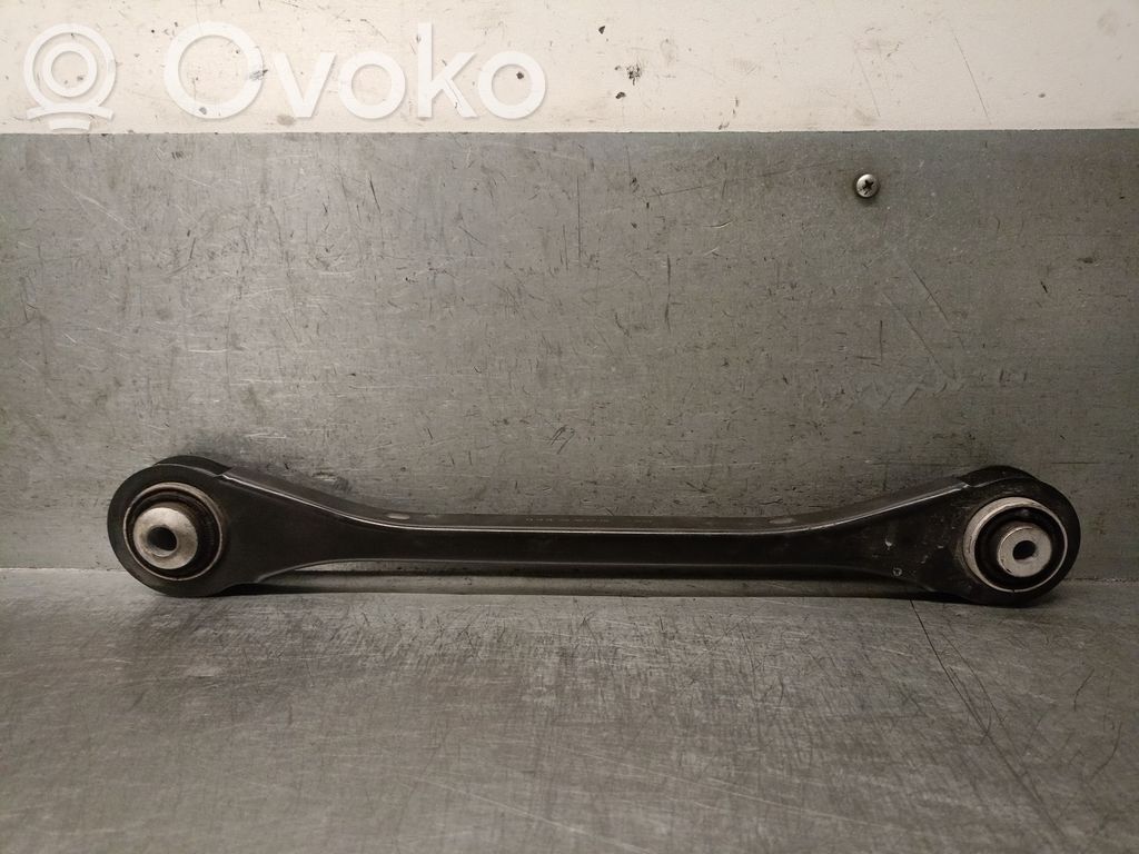 Volkswagen Touareg III Brazo de suspensión trasero 