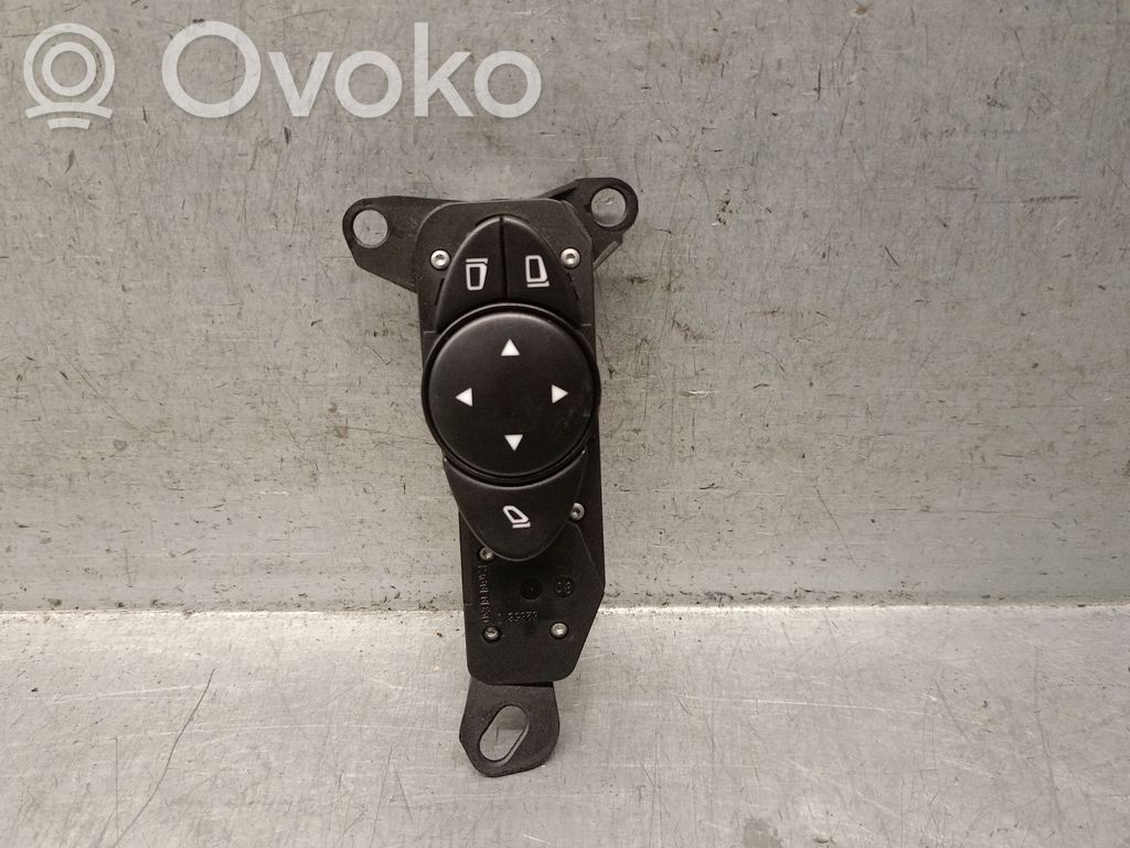 Mercedes-Benz E W211 Wing mirror switch 
