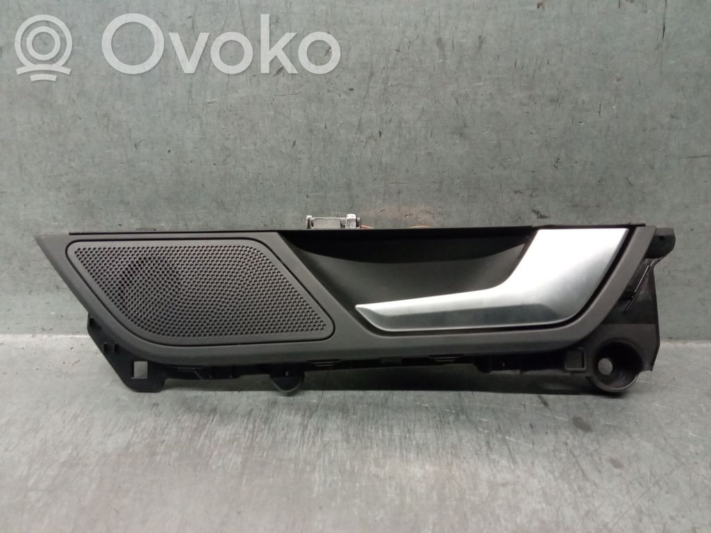 Audi A6 C7 Manecilla interna puerta trasera 