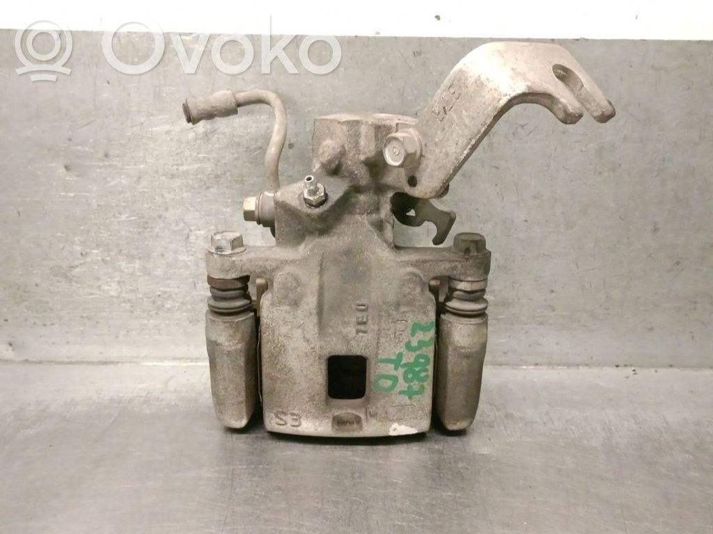 Mazda CX-3 Supporto della pinza del freno posteriore