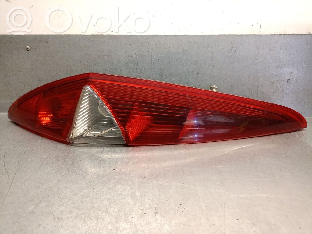 Fiat Punto (188) Lampă spate în caroserie 