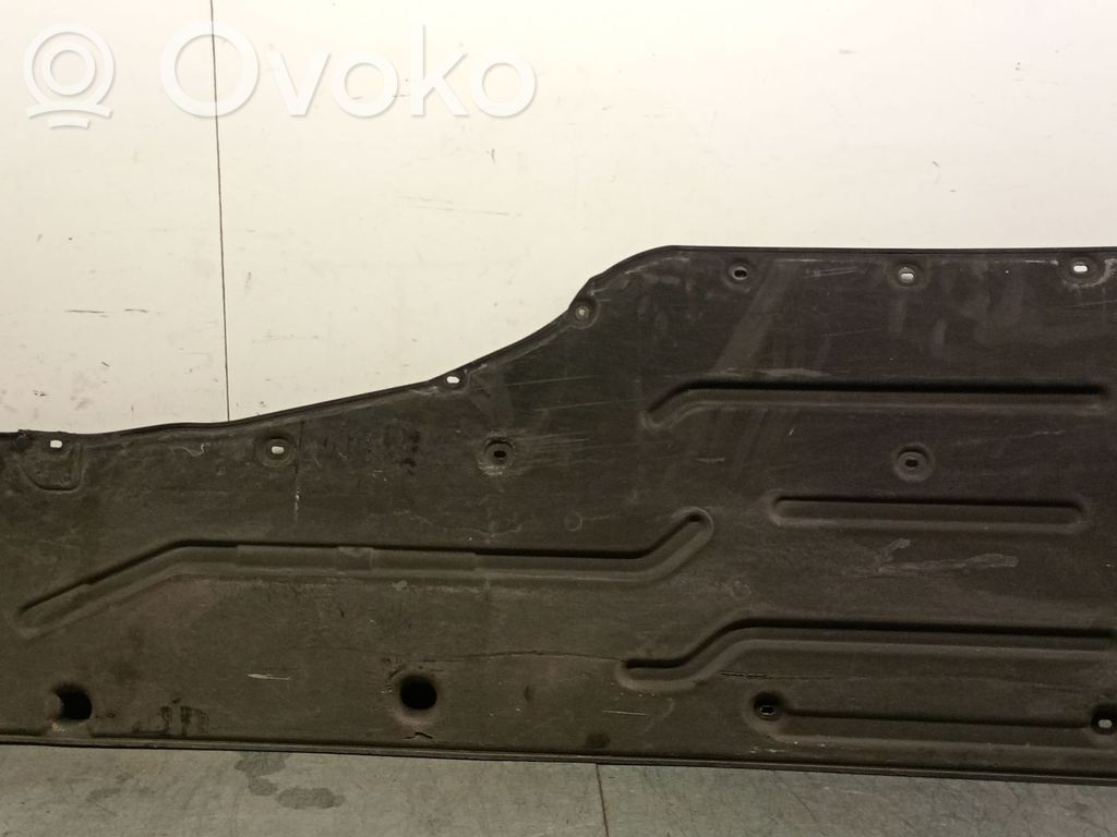 Placa protectora/protector antisalpicaduras motor   51717020534,51717020534