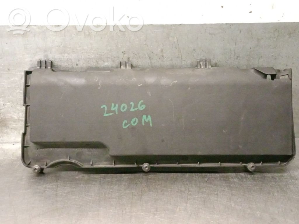 Peugeot 206 Air filter box 