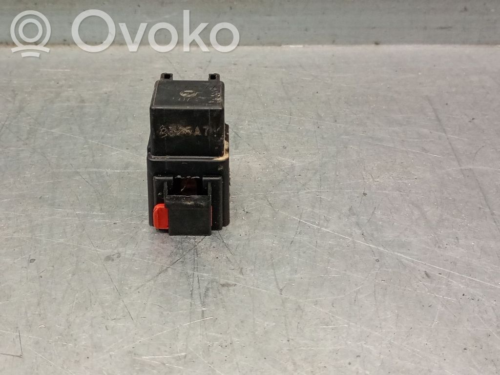 Módulo de fusible   04707900AA