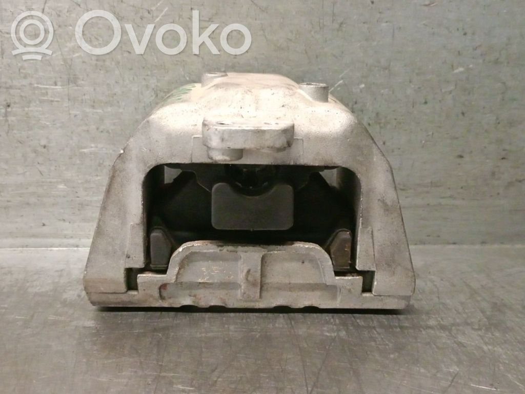 Volkswagen Golf SportWagen Engine mount bracket 