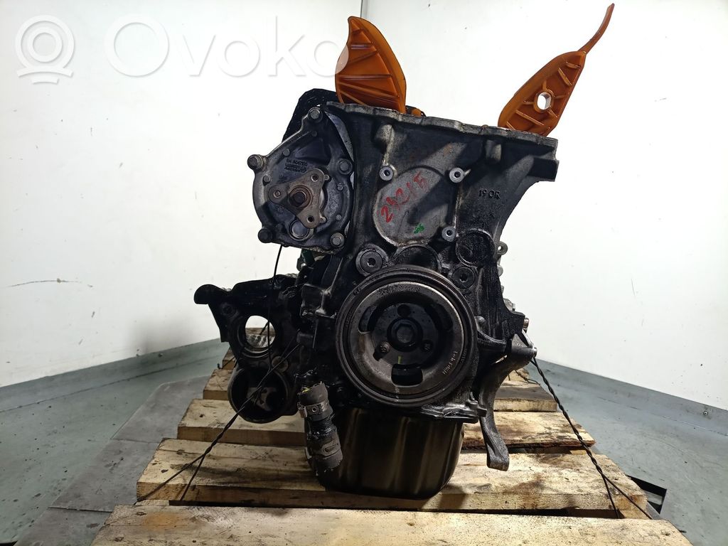 Peugeot 5008 Engine block 