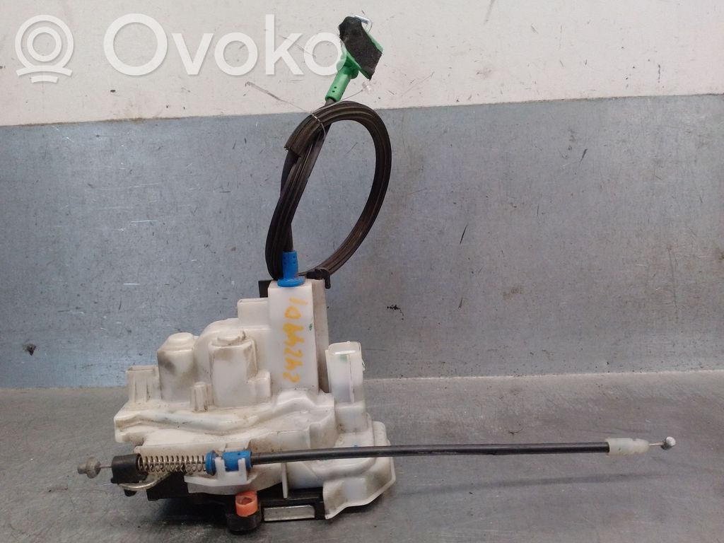 Fiat Fiorino Priekšpusē slēdzene 