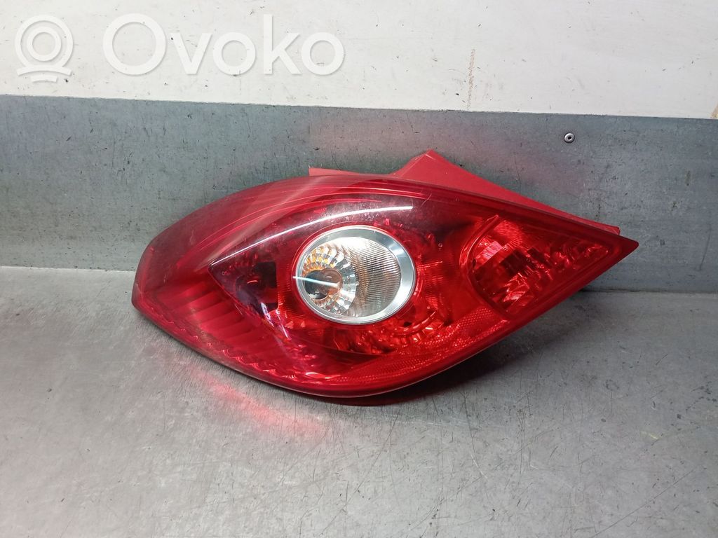 Opel Corsa D Lampă spate în caroserie 