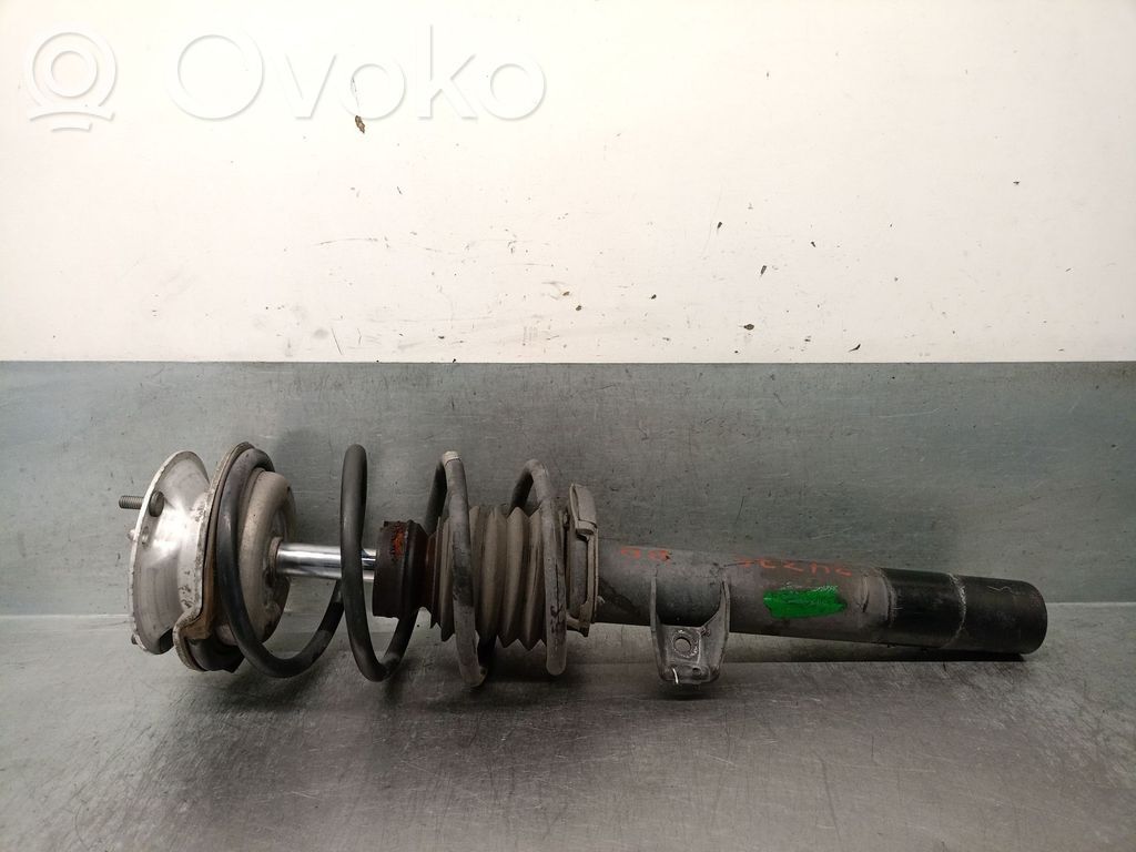 BMW 1 E81 E87 Etuiskunvaimennin kierrejousella 