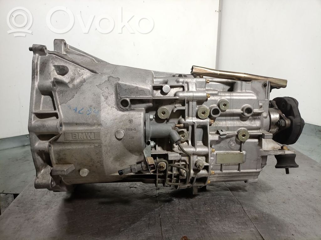 BMW 3 E46 Mechaninė 5 pavarų dėžė 
