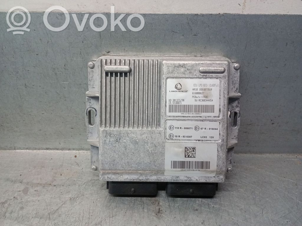 Dacia Sandero III Engine control unit/module 