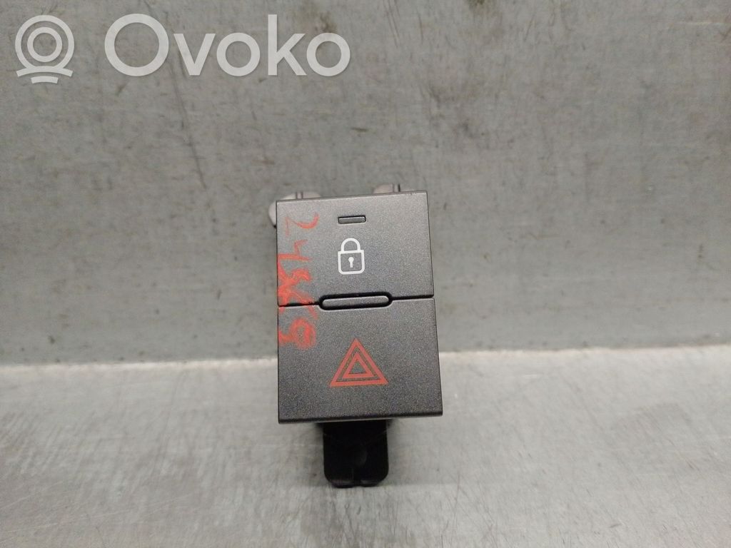 Hyundai Bayon Botón interruptor de luz de peligro 