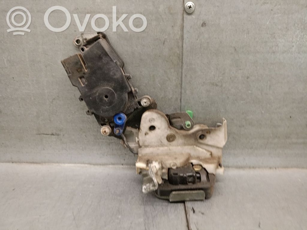 Takaoven lukko   63318FA010,63318FA010