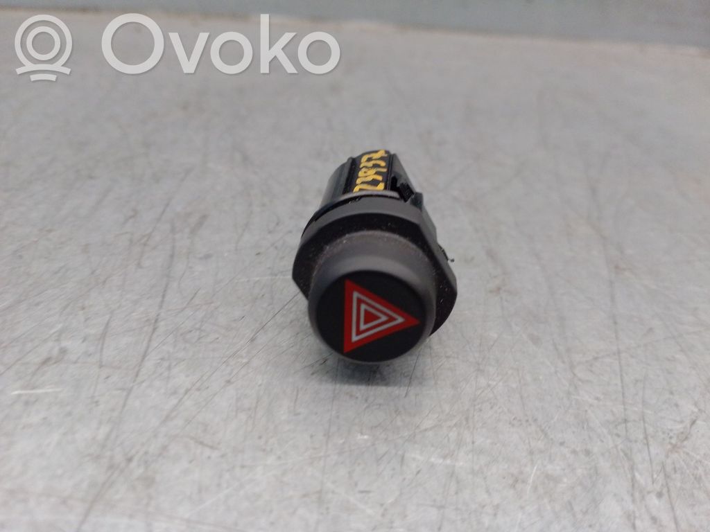 Opel Astra K Hazard light switch 