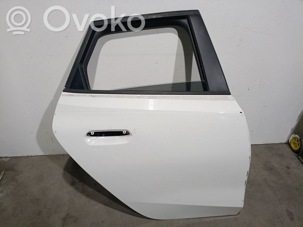 BMW 2 F46 Puerta trasera 