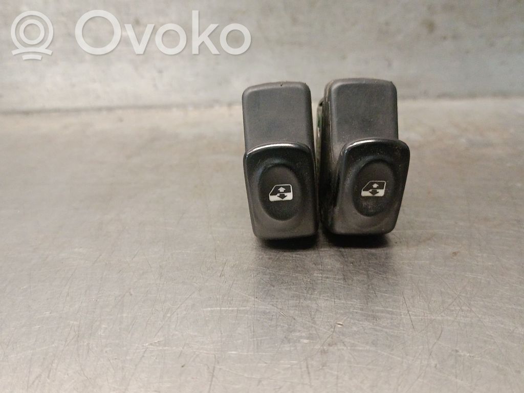 Renault Kangoo I Electric window control switch 