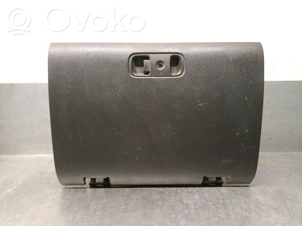 Guantera   MR402402,MR402402