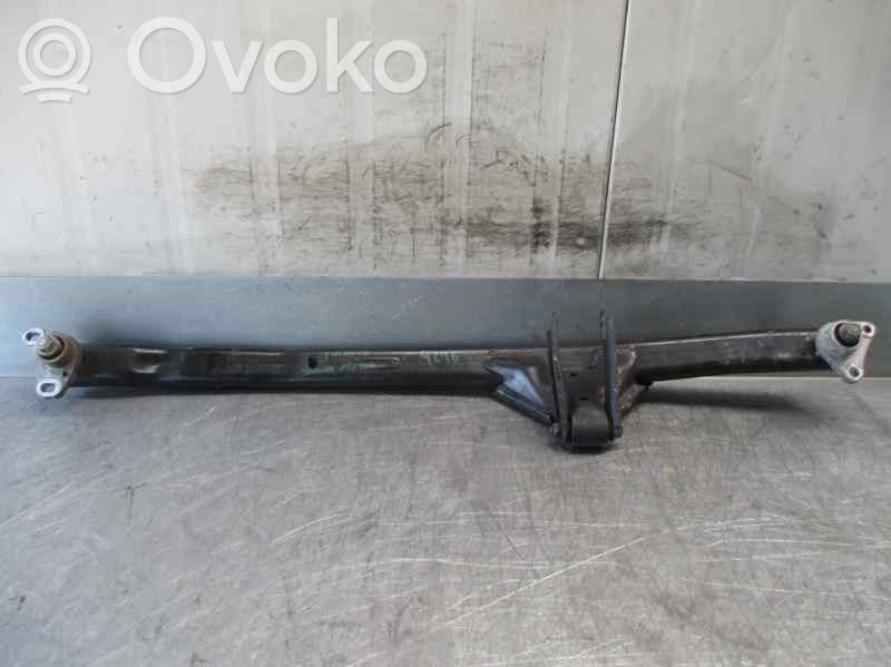 Volvo XC90 Engine mount bracket 