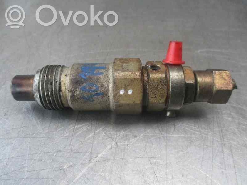 Nissan Vanette Fuel injector 
