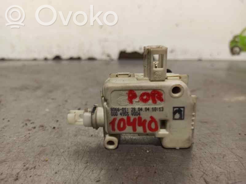 Smart ForTwo I Spynos varikliukas galinio dangčio 
