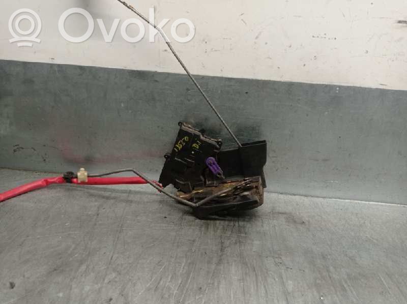Mazda 323 Etuoven lukko 